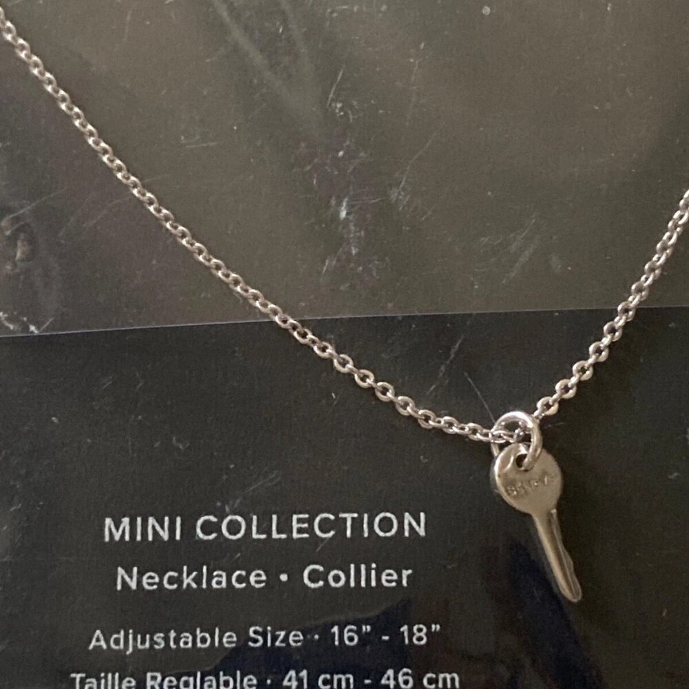 The giving key necklace key pendant - Picture 4 of 4